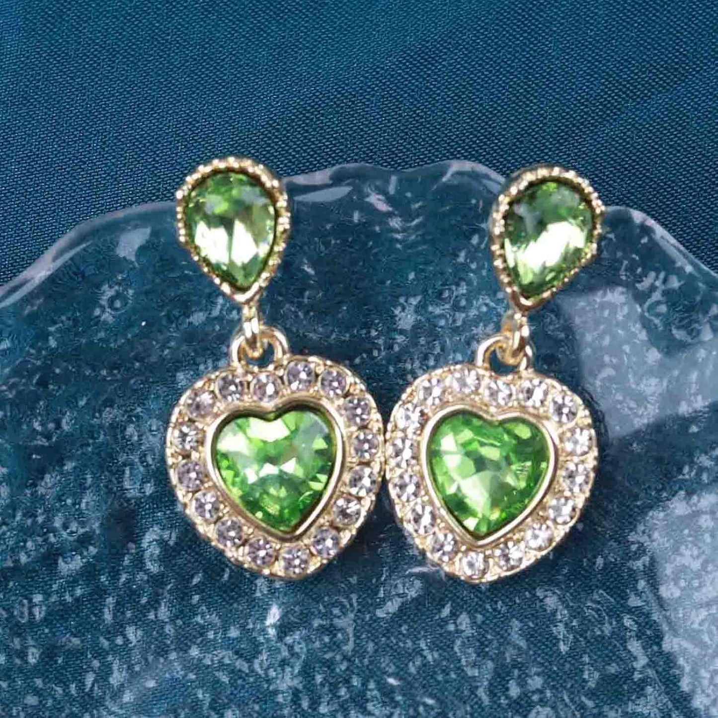 Vintage Emerald Heart Earrings Emerald Cz Teardrop Earrings Rhinestone Heart Drop Earrings Green Gemstone Stud Earrings Jewelry for Women(Green)