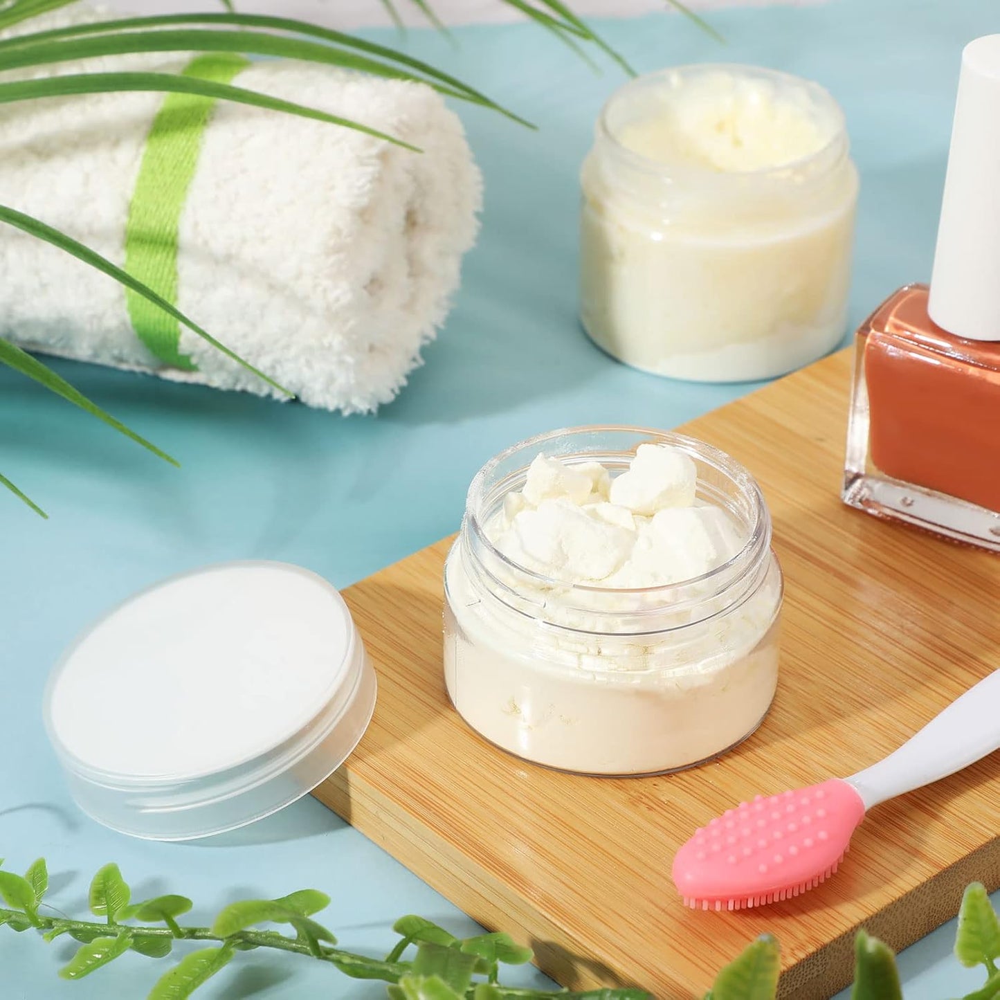 SATINIOR 100 Pcs Plastic Jars with Lids Small Containers Lids Wide Mouth Small Plastic Containers for Lotion Cream Rhinestones Body Butters Travel Storage(2 oz,Clear)