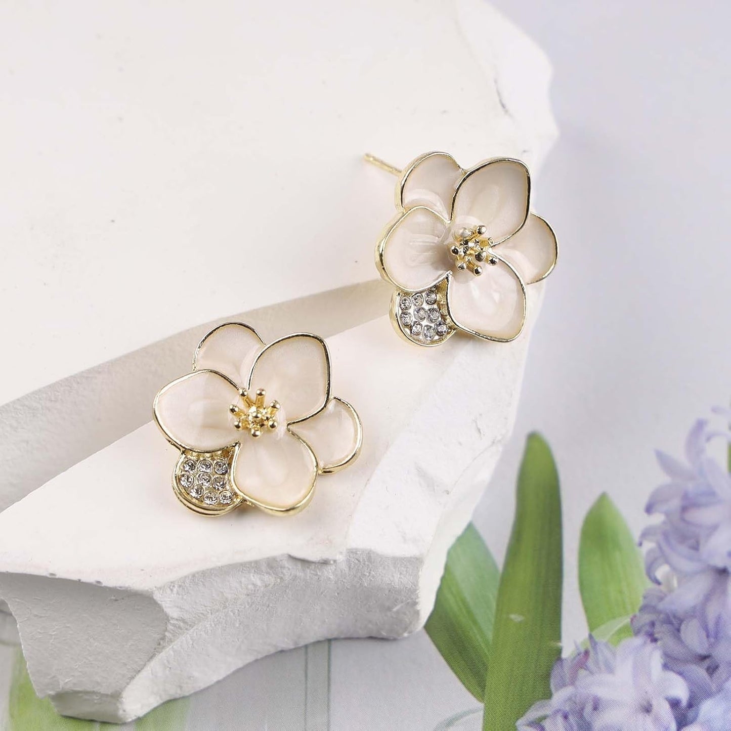 Vintage Enamel Flower Stud Earrings Camellia Flower Earrings Gold Crystal Flower Petal Earrings White Petal Stud Earrings Jewelry for Women