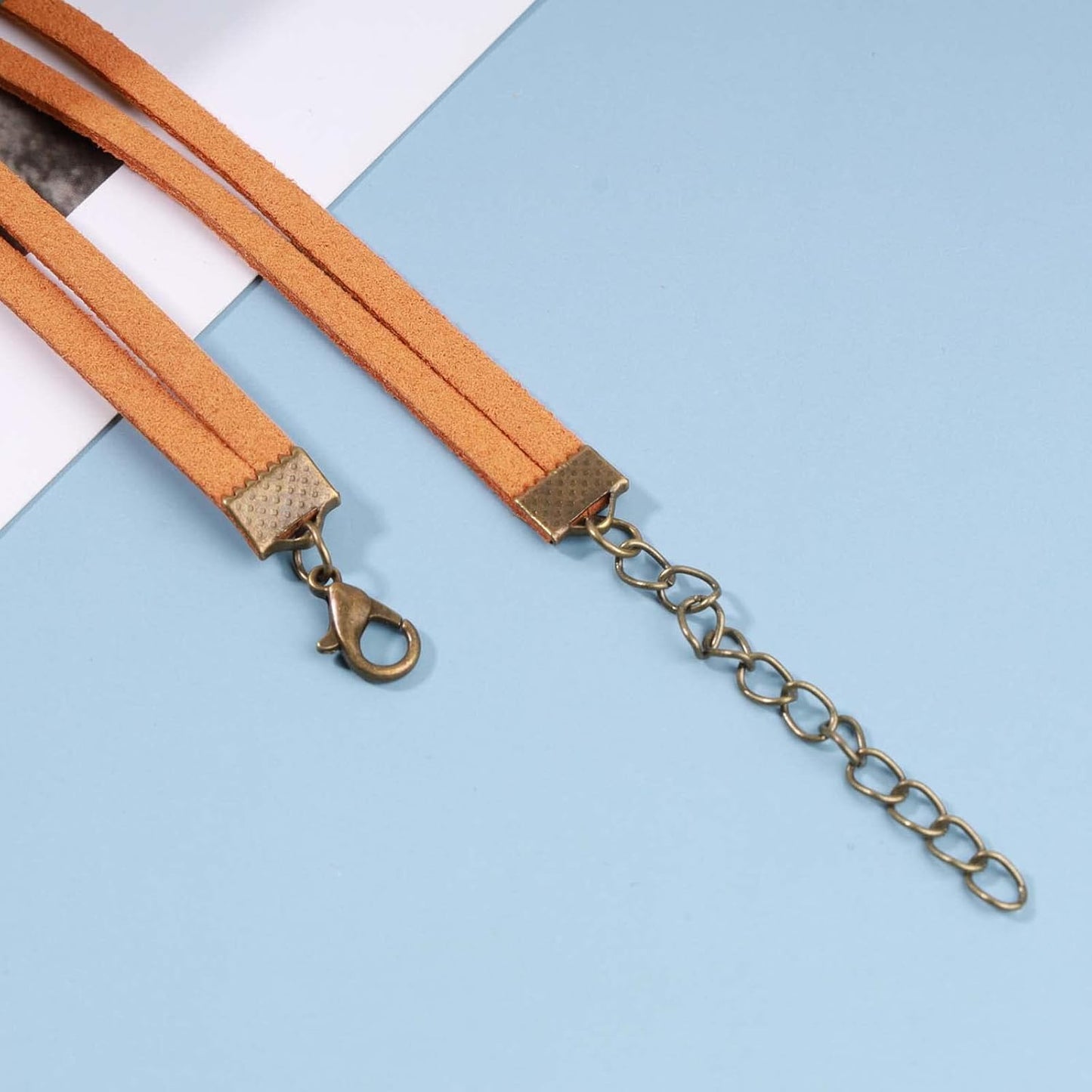 Boho Layered Suede Choker Necklace Tiny Leaf Pendant Necklace Chain Brown O Ring Leather Choker Necklace Turquoise Bead Necklace Chain Jewelry for Women and Girls