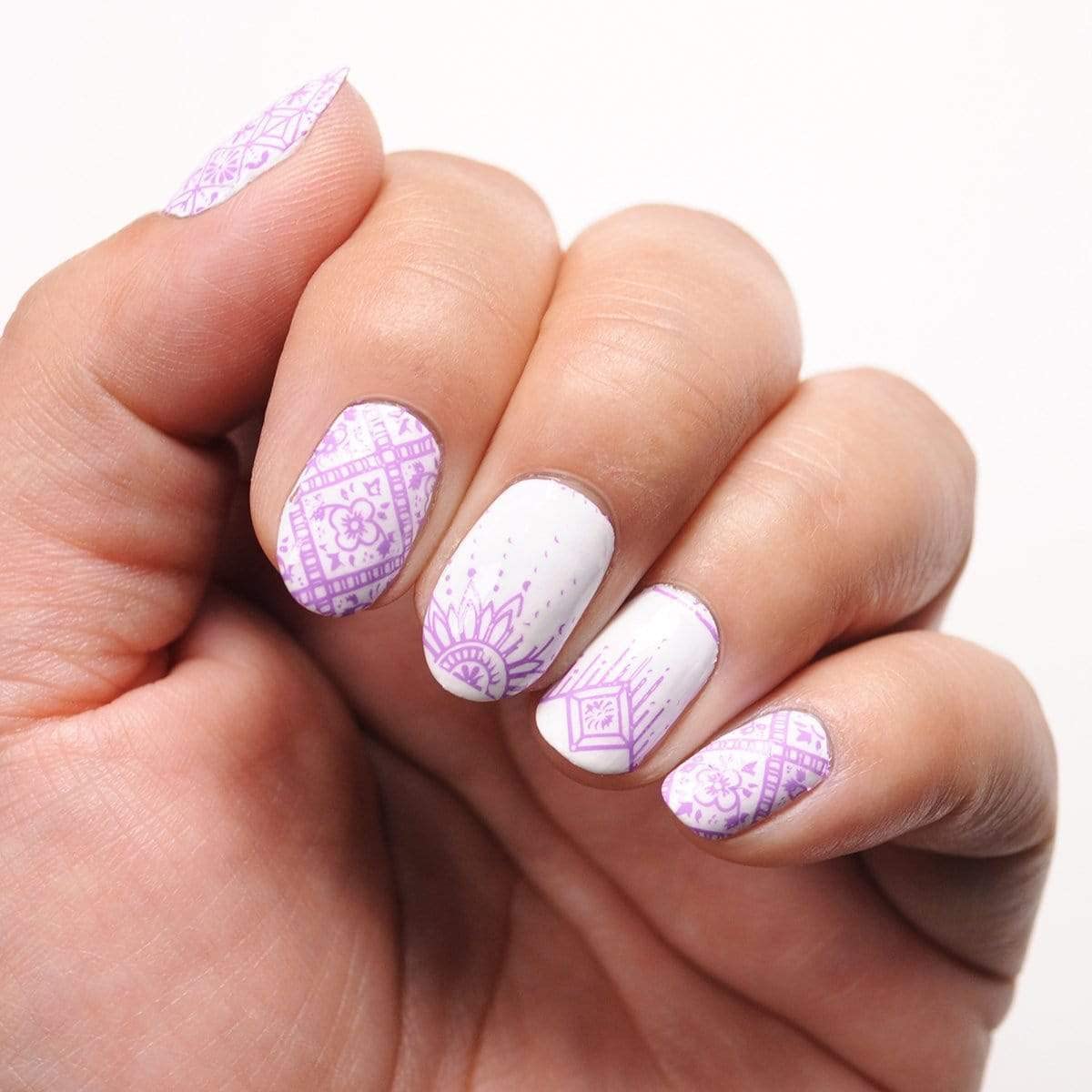 Maniology Nail Stamping Starter Kit (Plate, Polish, Top Coat, Stamper and Scraper Card) (Fringe Forever)