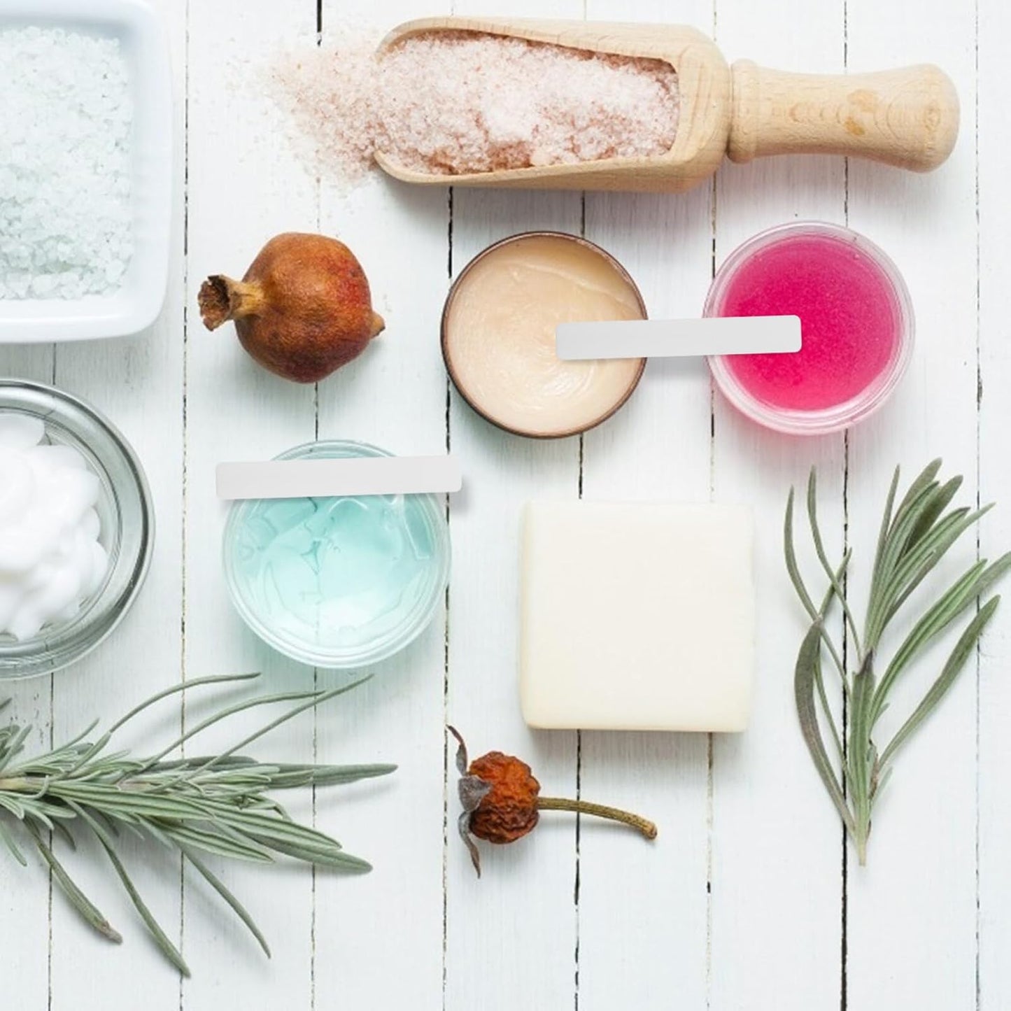 50pcs Soft Film Stick Cream Spoon Cream Spatulas Beauty Spoons Plastic Scrapers Face Mask Scrapers Makeup Spatulas Cosmetic Scrapers Beauty Accessories Beauty Supplies Makeup Tools