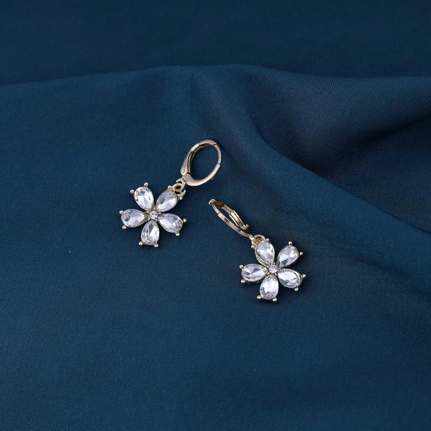 Vintage Emerald Flower Drop Earrings Green Crystal Flower Earrings Cz Flower Dangle Earrings Gold Huggie Hoop Earrings Jewelry for Women and Girls