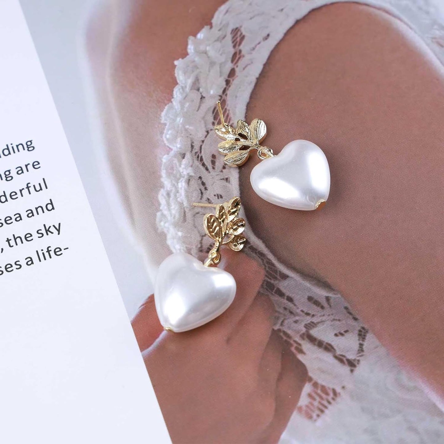 Vintage Pearl Heart Drop Earrings Gold Leaf Pearl Earrings White Pearl Heart Earrings Bridal Pearl Stud Earrings Jewelry for Women