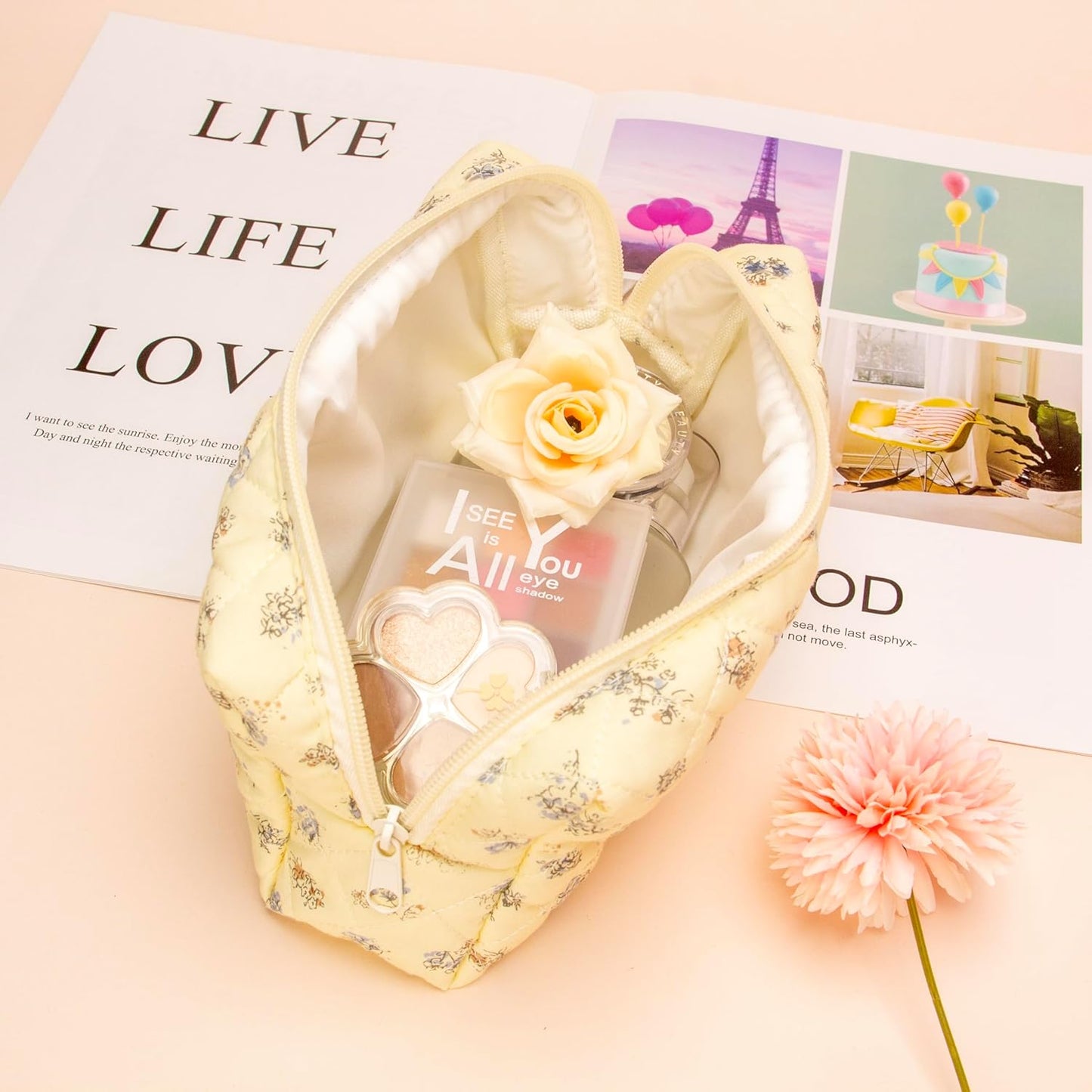 PAZIMIIK Vintage Quilted Makeup Bag Cosmetic Pouch for Brushes Pencils and Travel Make Up Accessories for Women and Girls Floral Blue