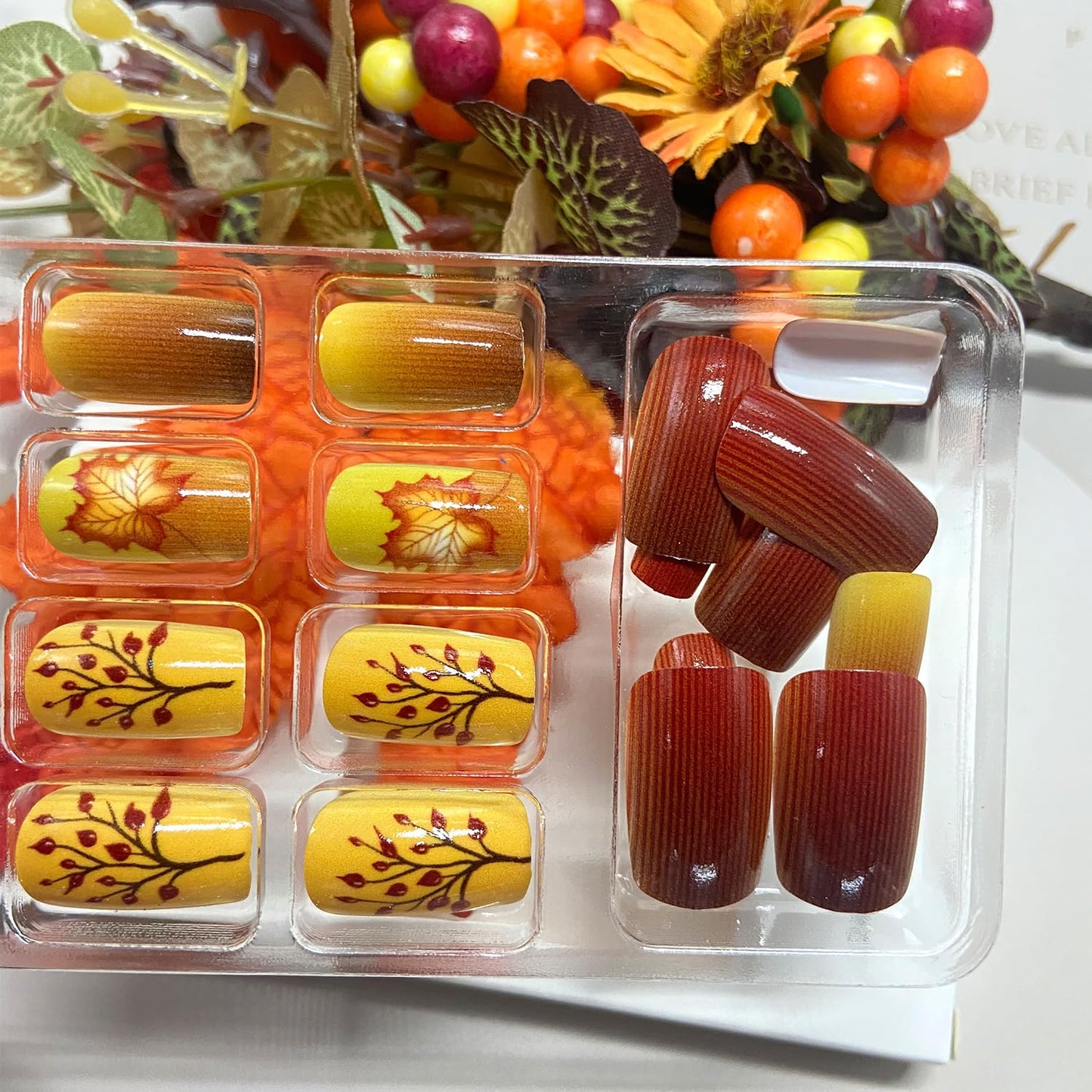 Brown Gradient Maple Leaf Press on Nails Medium Square Fall Fake Nails Thanksgiving Maple Leaves Glue on Nail Glossy Autumn Acrylic Stick on Nail for Women DIY Manicure